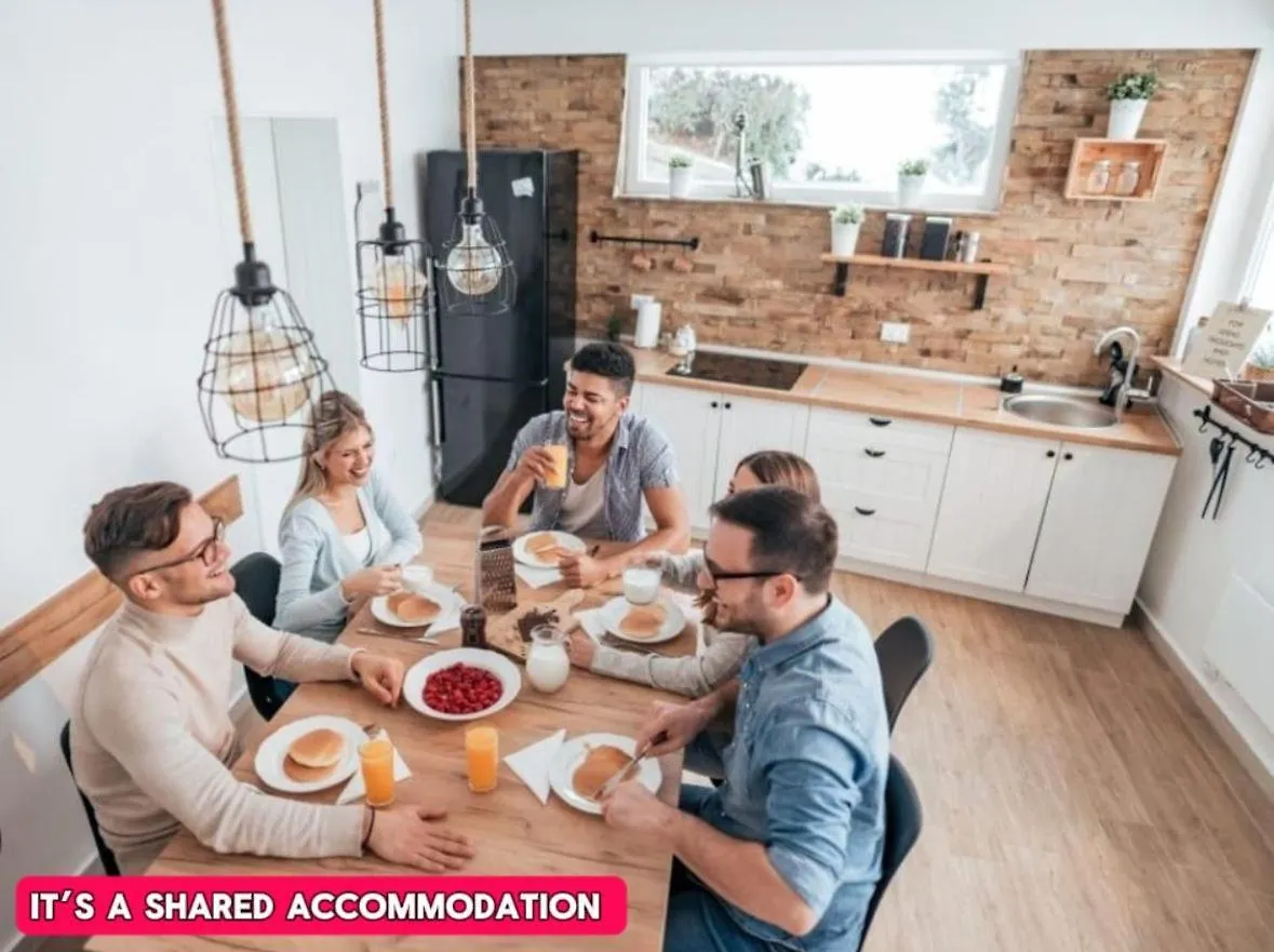 בית אירוח לידס *Rb26S* For Your Most Relaxed & Cosy Stay + Free Parking + Free Fast Wifi * בריטניה